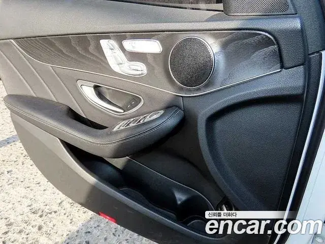 Mercedes-Benz C-Class 2019 — Фото 14/20