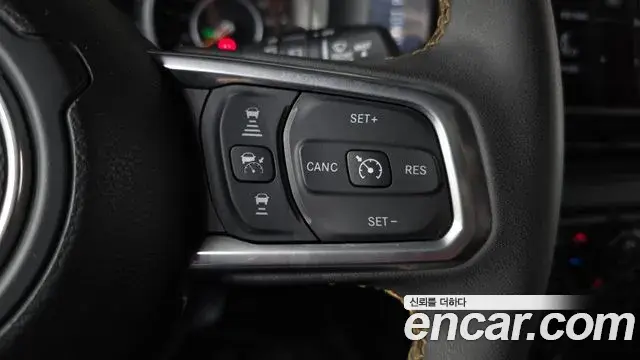 Jeep Wrangler 2024 — Фото 16/20