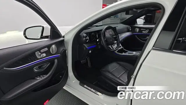 Mercedes-Benz E-Class 2022 — Фото 10/20