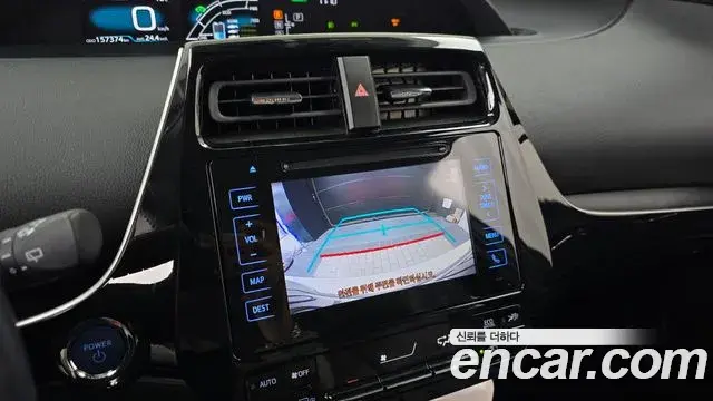 Toyota Prius 2018 — Фото 14/20
