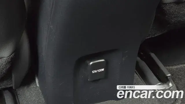 Toyota Prius 2018 — Фото 18/20