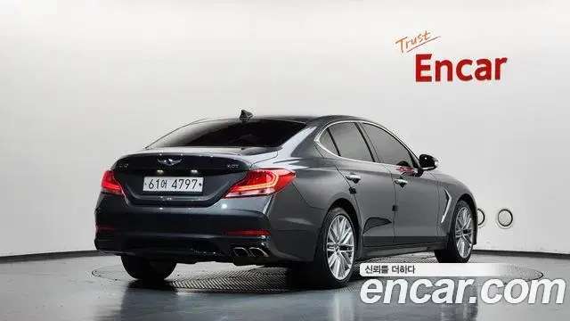 Genesis G70 2019 — ფოტო 34/35
