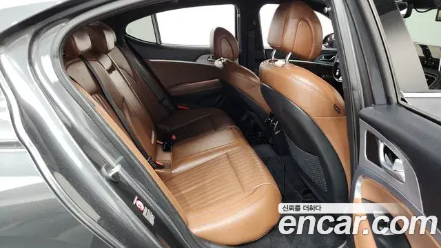 Genesis G70 2019 — ფოტო 4/35