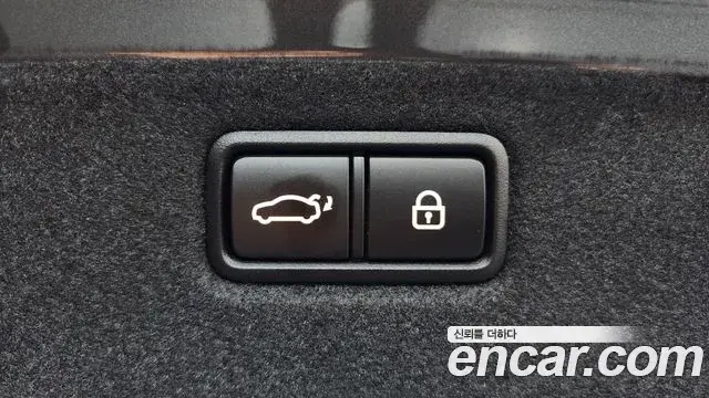 Genesis G70 2019 — ფოტო 35/35