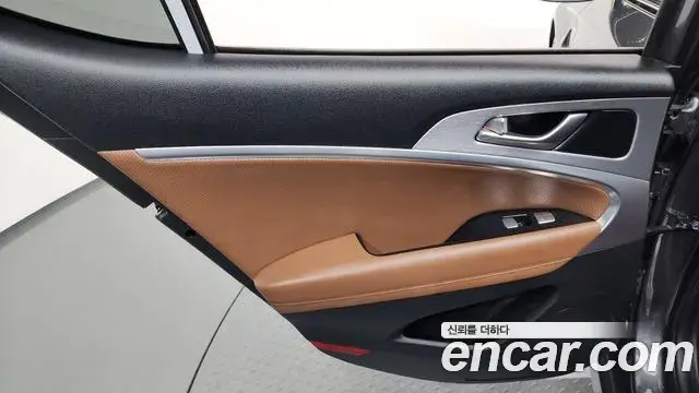 Genesis G70 2019 — ფოტო 30/35