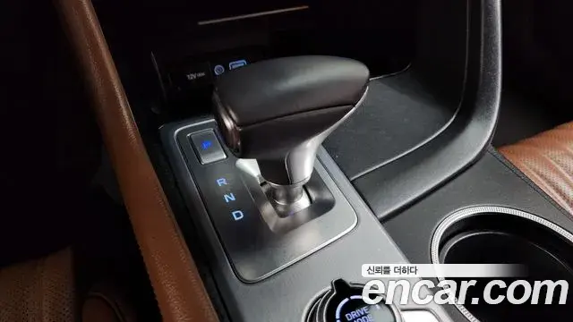 Genesis G70 2019 — ფოტო 2/35