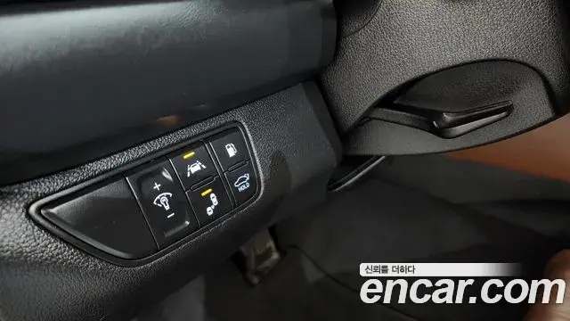 Genesis G70 2019 — ფოტო 9/35