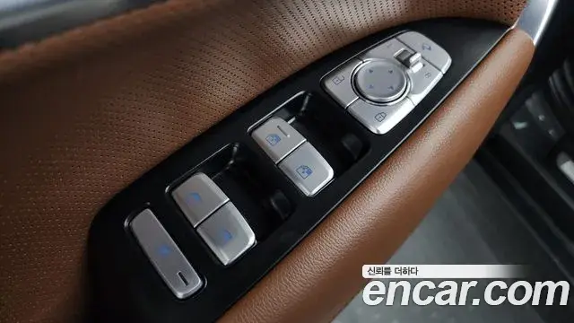 Genesis G70 2019 — ფოტო 8/35