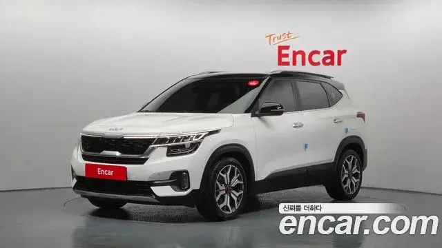 Kia Seltos 2022 — Photo 1/31