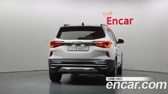 Kia Seltos 2022 — Photo 29/31