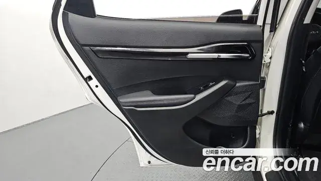 Kia Seltos 2022 — Photo 16/31