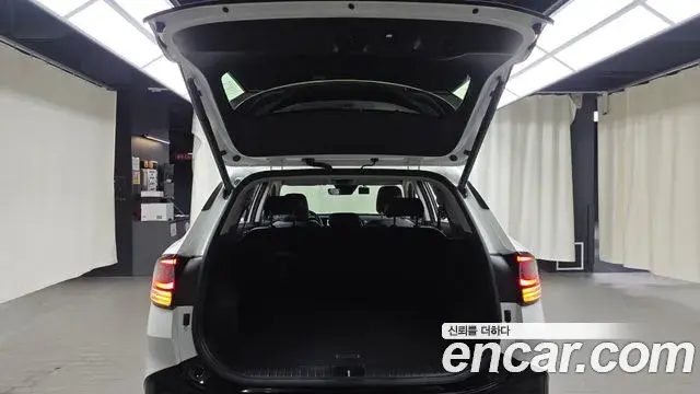 Kia Sportage 2023 — Фото 16/20