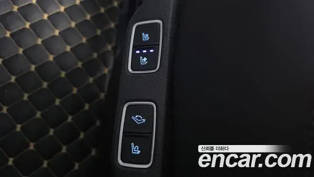 Hyundai Staria 2023 — Фото 19/20