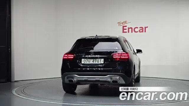 Mercedes-Benz GLA-Class 2018 — Photo 22/31