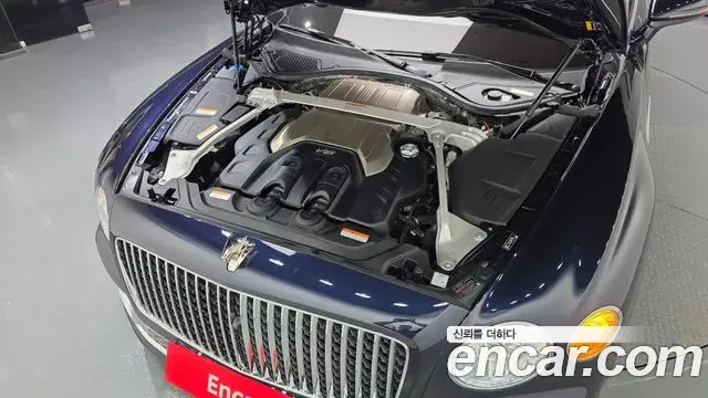 Bentley Flying Spur 2023 — Şəkil 18/36