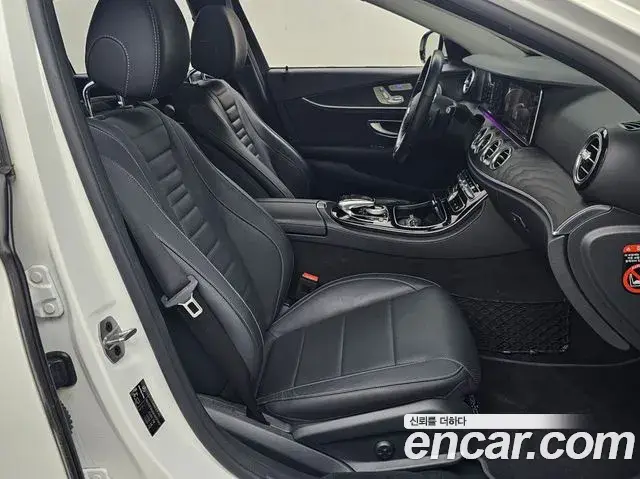 Mercedes-Benz E-Class 2019 — Фото 8/20