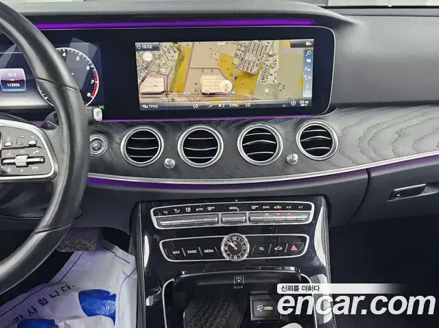 Mercedes-Benz E-Class 2019 — Фото 13/20
