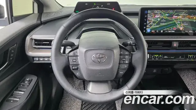 Toyota Prius 2026 — Фото 13/20