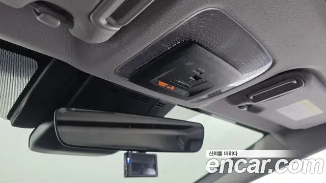 Toyota Prius 2026 — Фото 17/20