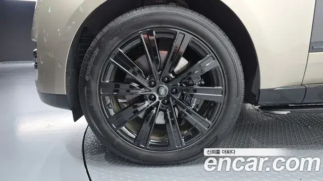 Land Rover Range Rover 2023 — Şəkil 25/30