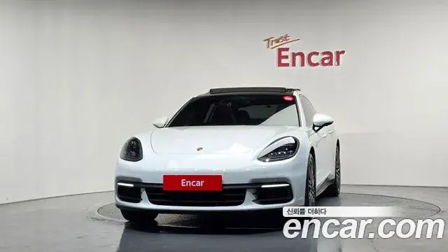 Porsche Panamera 2018 — Фото 3/20
