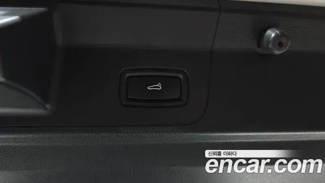 Porsche Panamera 2018 — Фото 17/20