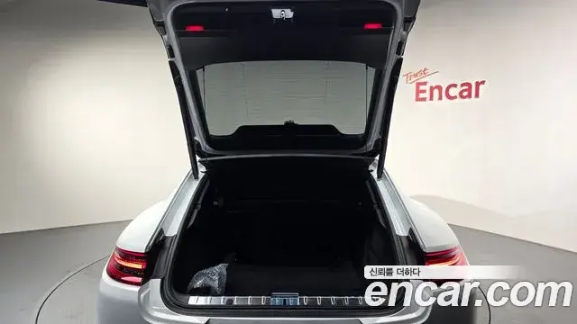 Porsche Panamera 2018 — Фото 18/20