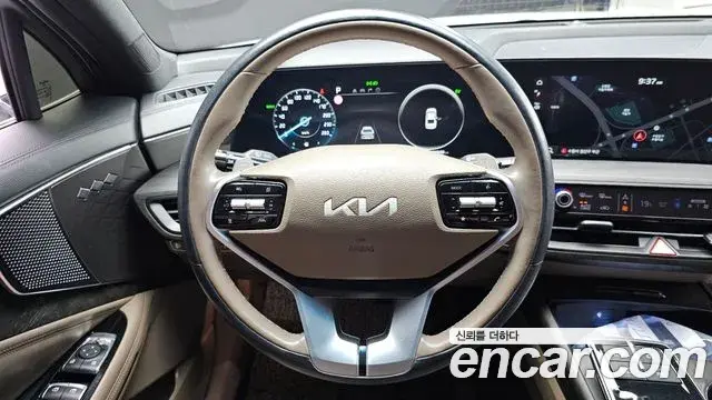 Kia K8 2022 — Photo 23/38