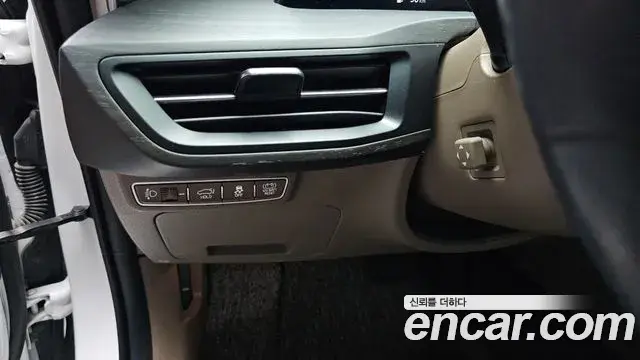Kia K8 2022 — Photo 36/38
