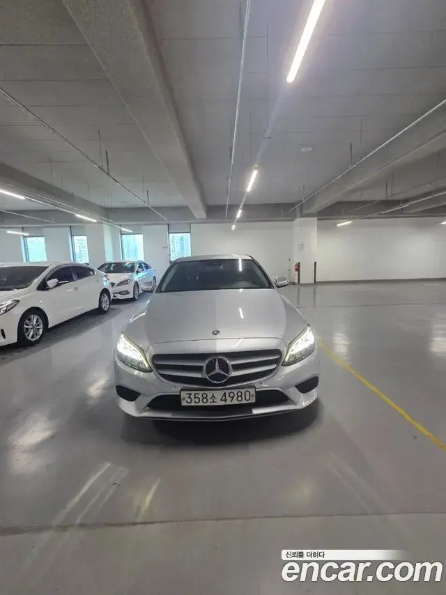 Mercedes-Benz C-Class 2019 — Фото 2/19