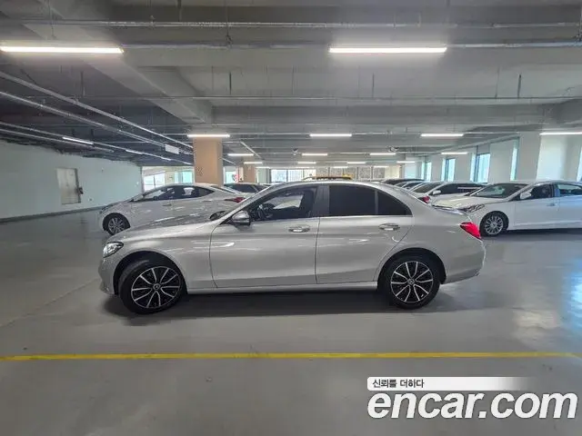 Mercedes-Benz C-Class 2019 — Фото 19/19