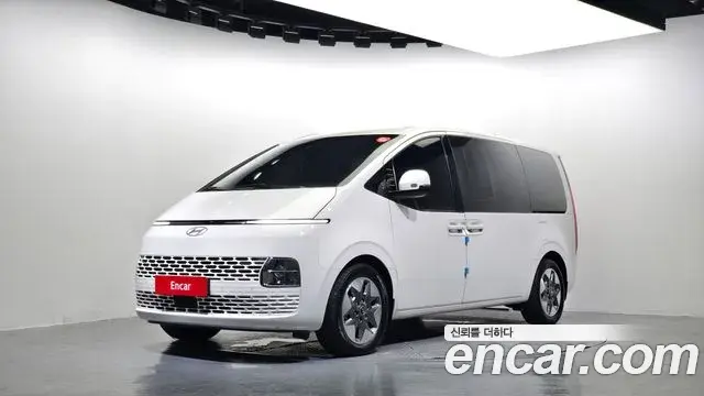 Hyundai Staria 2024 — Фото 1/20