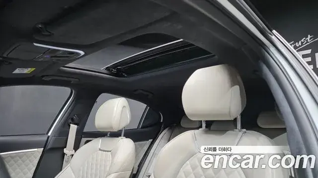 Genesis G70 2021 — Şəkil 32/33