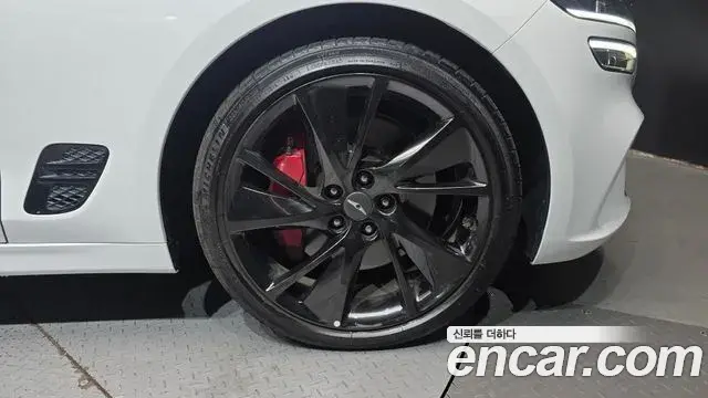 Genesis G70 2021 — Şəkil 25/33