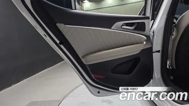 Genesis G70 2021 — Şəkil 15/33
