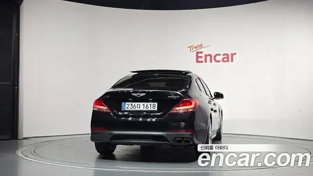 Genesis G70 2020 — Şəkil 23/32