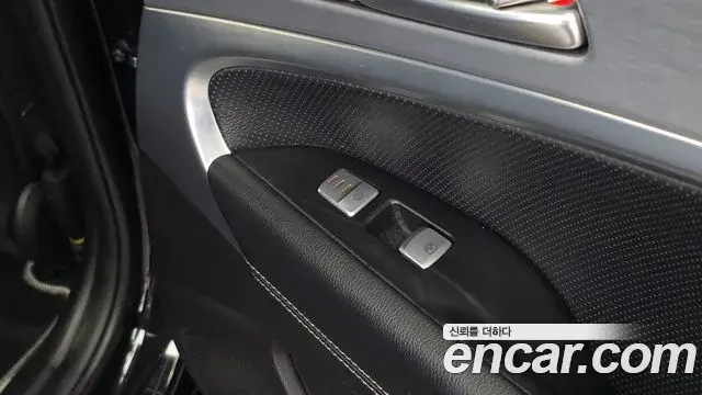 Genesis G70 2020 — Şəkil 17/32