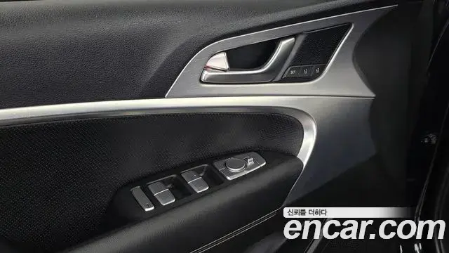 Genesis G70 2020 — Şəkil 14/32