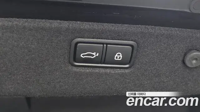 Genesis G70 2020 — Şəkil 28/32