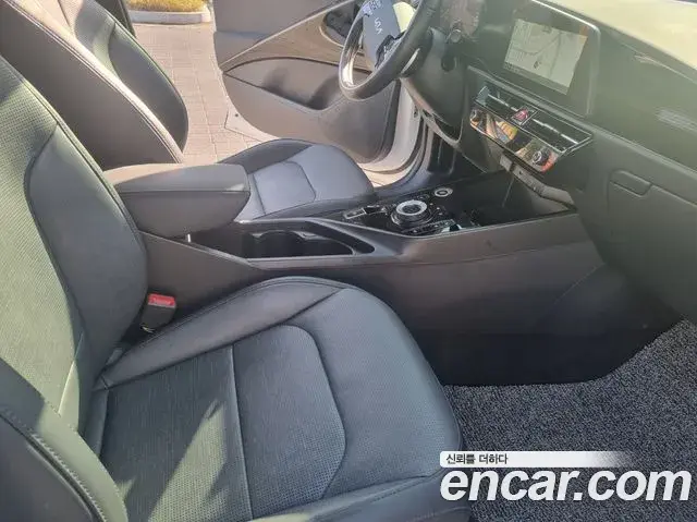 Kia Niro 2024 — Фото 7/20