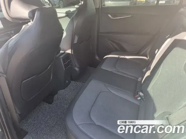 Kia Niro 2024 — Фото 8/20