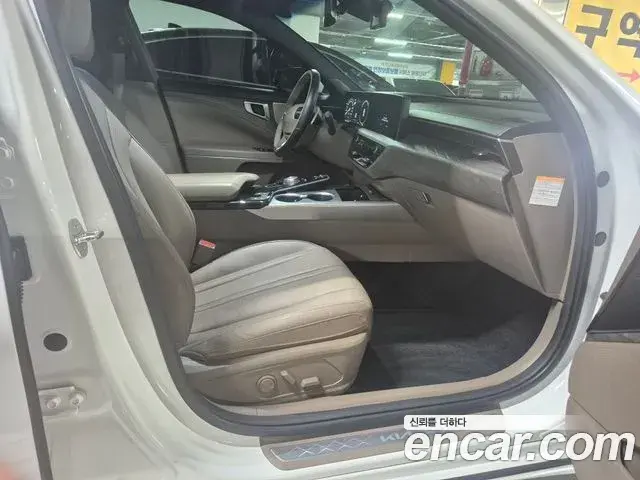 Kia K8 2023 — Şəkil 30/38