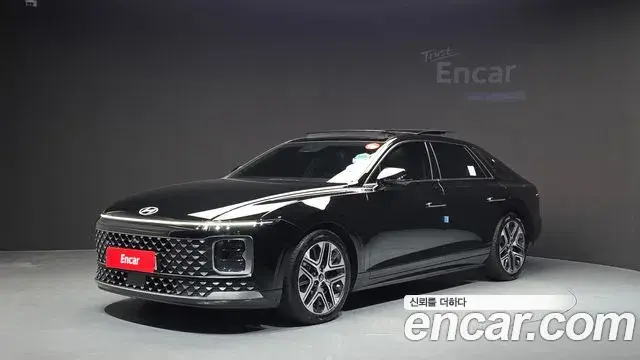 Hyundai Grandeur 2023 — Фото 1/20