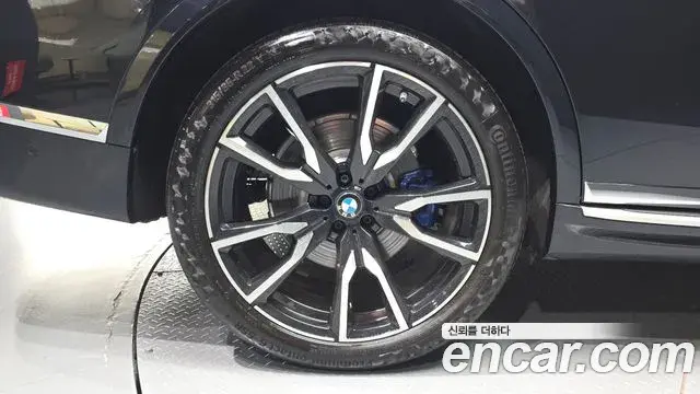 BMW X7 2021 — Фото 5/20