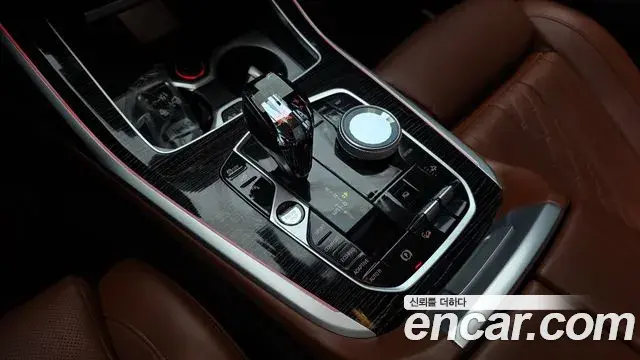 BMW X7 2021 — Фото 9/20