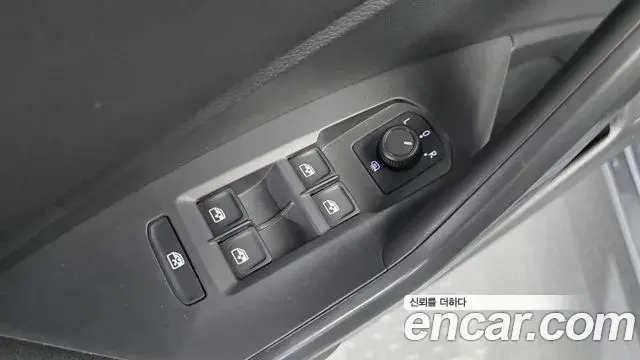 Volkswagen Jetta 2020 — Фото 14/20