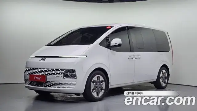 Hyundai Staria 2024 — Фото 1/20