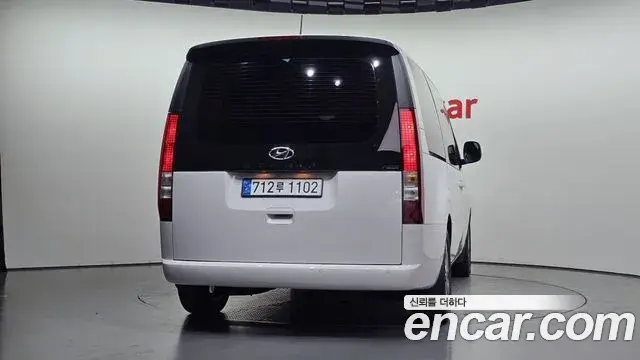 Hyundai Staria 2024 — Фото 4/20