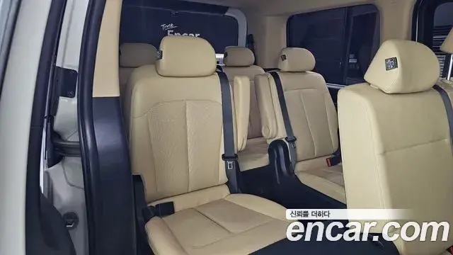 Hyundai Staria 2024 — Фото 11/20