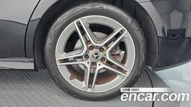 Mercedes-Benz A-Class 2020 — Photo 10/30
